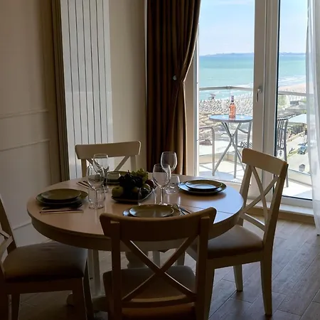 Apartment Scorpios - Infinity Pool & Năvodari