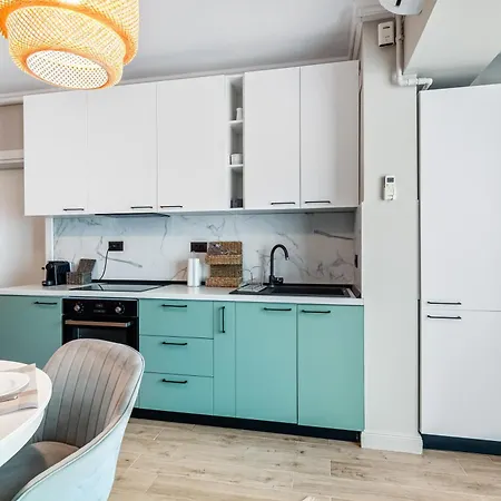 Scorpios - Infinity Pool & Apartment Năvodari