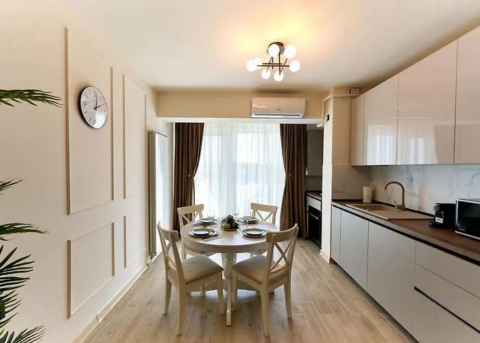 Scorpios - Infinity Pool &