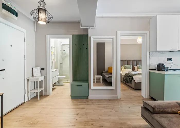 Scorpios - Infinity Pool & Năvodari