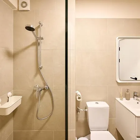 Scorpios - Infinity Pool & Appartement Năvodari