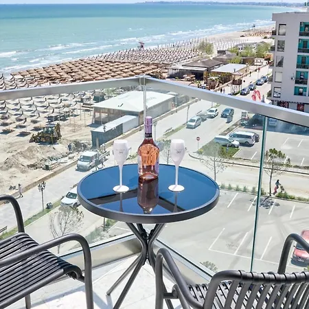 Scorpios - Infinity Pool & Appartement Năvodari