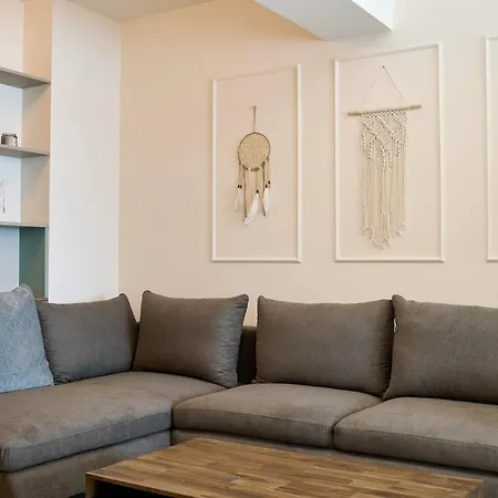 Scorpios - Infinity Pool & Năvodari