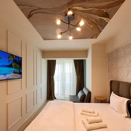 Scorpios - Infinity Pool & * Năvodari