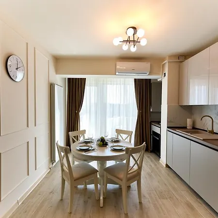 Scorpios - Infinity Pool &