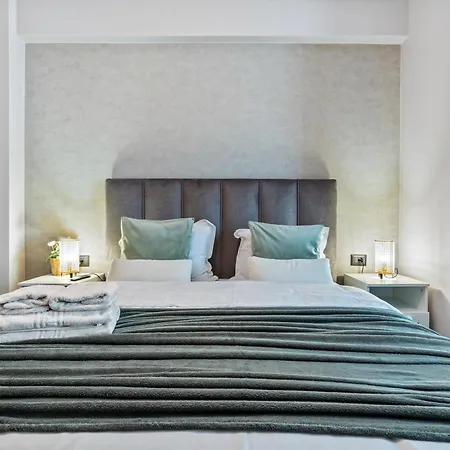 Scorpios - Infinity Pool & * Năvodari