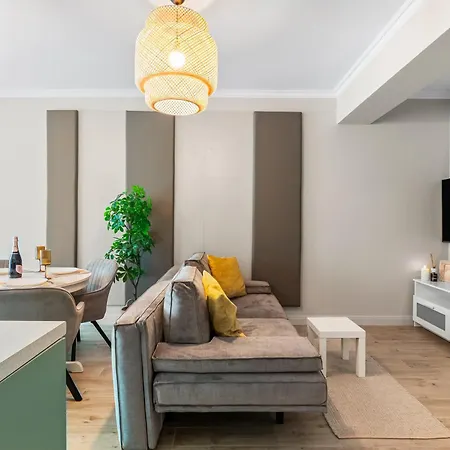 Scorpios - Infinity Pool & * Năvodari