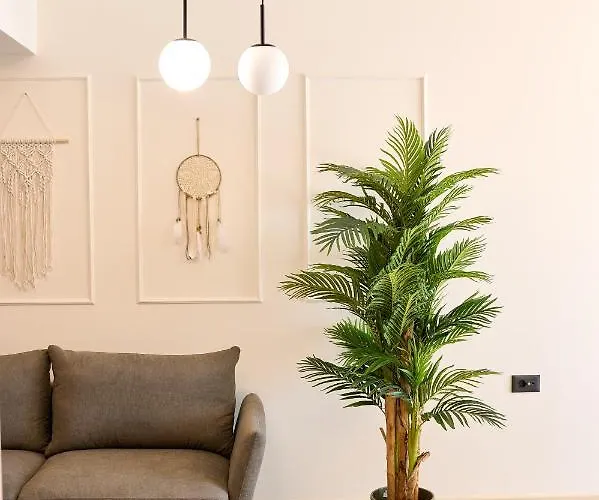 Scorpios - Infinity Pool &