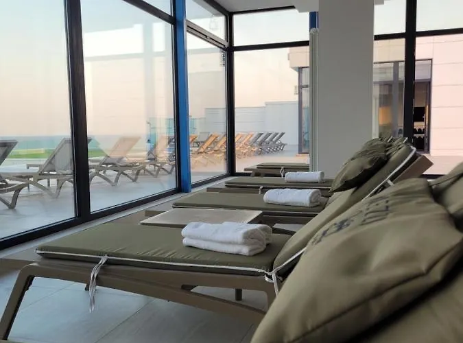 Scorpios - Infinity Pool &