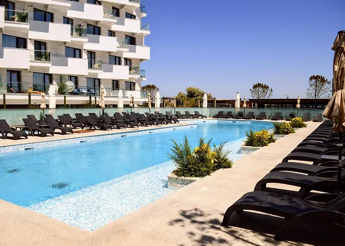 Scorpios - Infinity Pool & * Năvodari