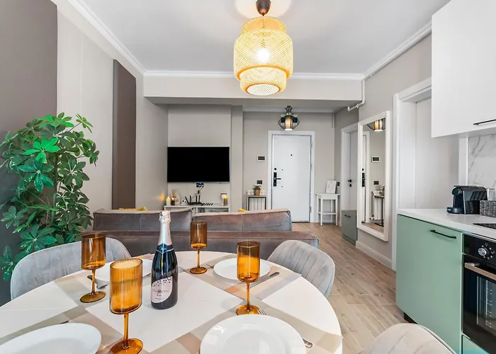 Scorpios - Infinity Pool & * Năvodari